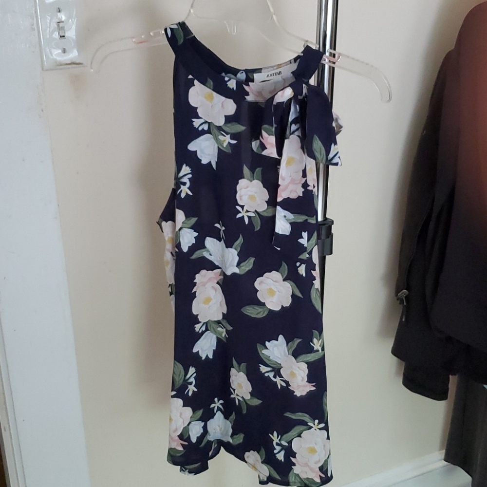 Navy floral top